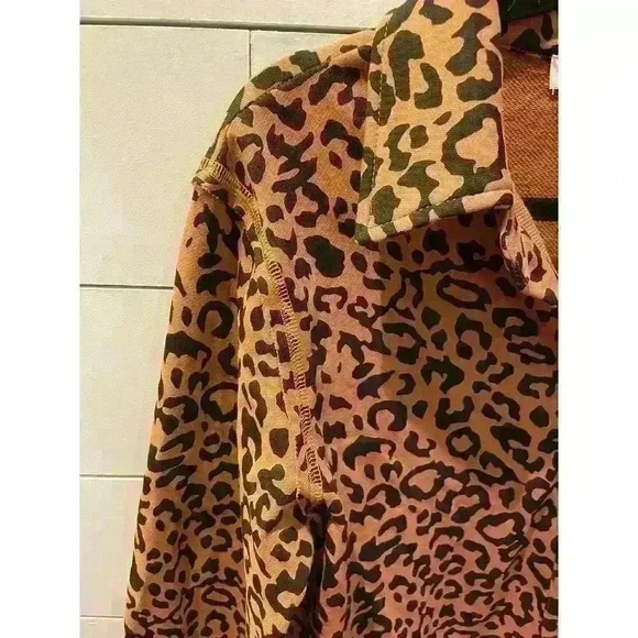 NWOT Entro Leopard Animal Print Long Sleeve Shorts Romper, sz S - Picture 2 of 12